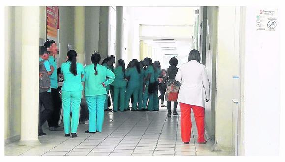 Los médicos piden la salida de la ministra de Salud 