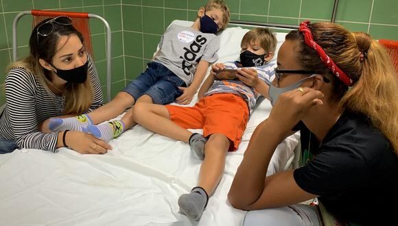 El Centro de Salud Digital, del Instituto de Salud de Berlín descubrió que las vías respiratorias superiores de los niños están “preactivadas” para combatir el coronavirus (Foto: ADALBERTO ROQUE-AFP)