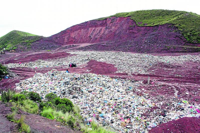 En 8 meses debe cerrarse botadero de Haquira