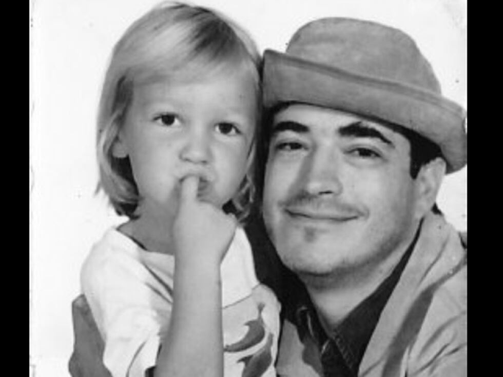 Jaime Bayly publica fotos de sus hijas en Facebook ESPECTACULOS CORREO