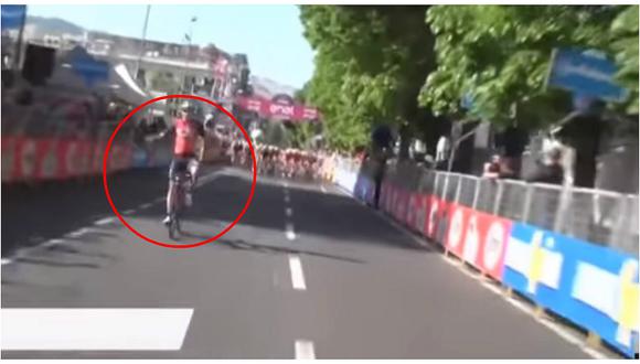Ciclista celebra antes de tiempo y pierde carrera porque aún faltaba una vuelta [VIDEO]