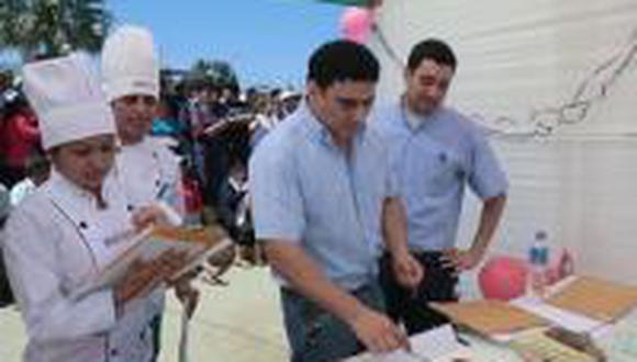 Chicharrón de gallo gana en Feria gastronómica de San Jacinto