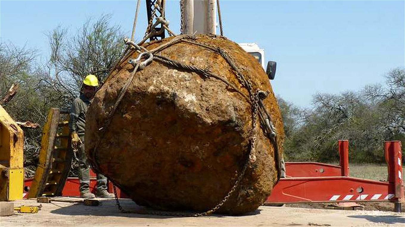 Argentina: Hallan meteorito de más de 30 toneladas (VIDEO)