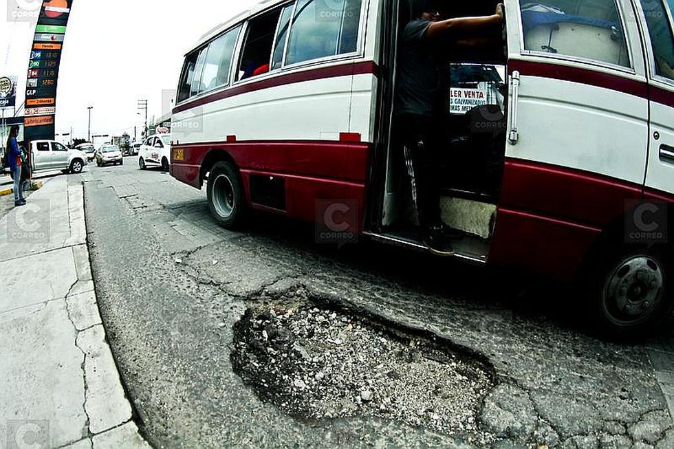 Calles con huecos se convierten intransitables en Arequipa (FOTOS)