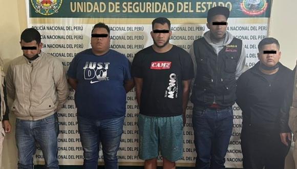Policía y la Fiscalía atrapó a esta banda, integrada en su mayoría por venezolanos, en un prostíbulo, en donde también se intervino a 45 extranjeras.