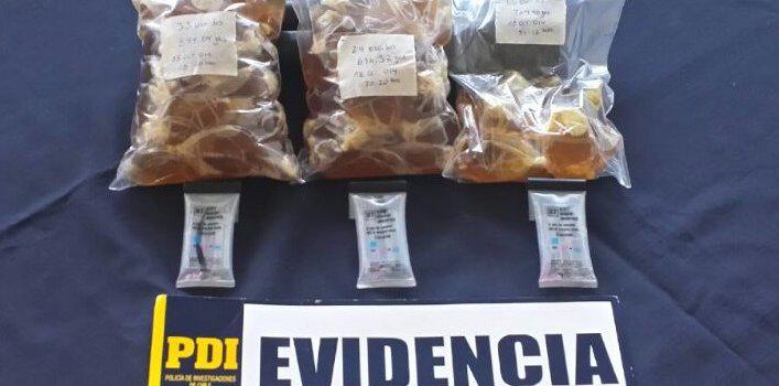 Peruano llevaba 66 cápsulas de droga en el estómago