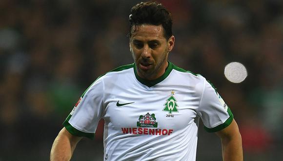 Claudio Pizarro: Werder Bremen anunció que no le renovará contrato