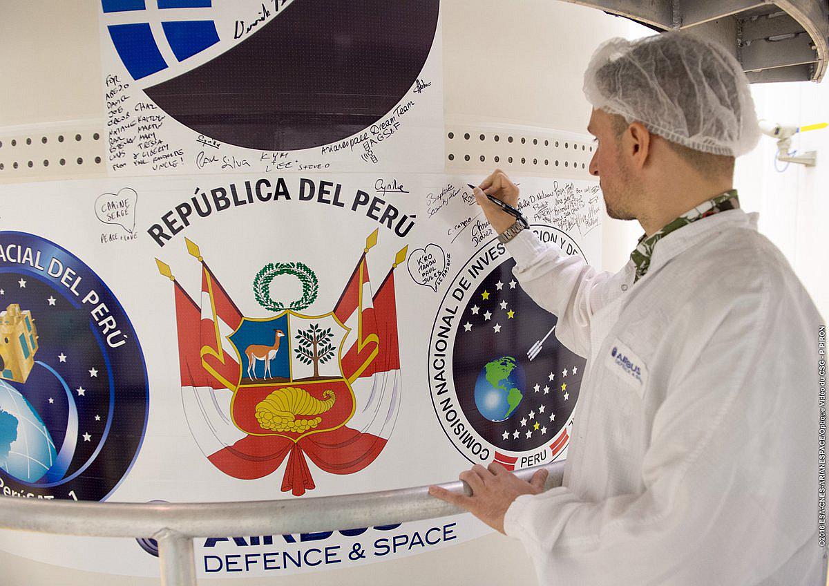 Perú lanza esta noche su primer satélite PerúSAT-1 al espacio (VIDEO)