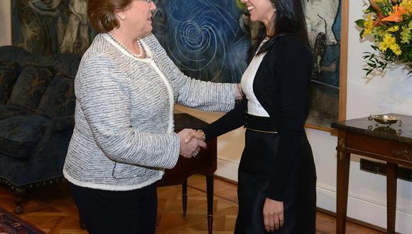 Nadine Heredia se reúne con Michelle Bachelet en el Palacio de La Moneda