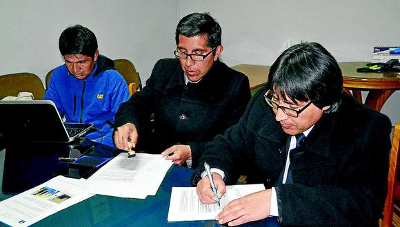 Emsa Puno y OTASS firman compromiso para dos proyectos 