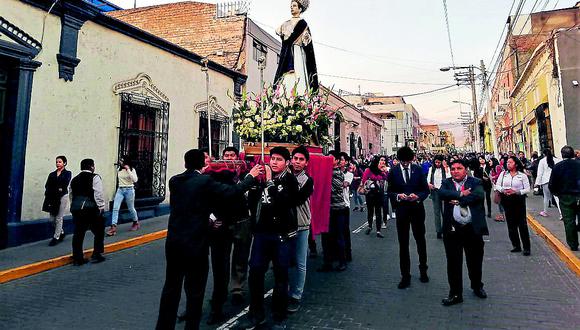Inédita celebración del Viernes Santo en Arequipa