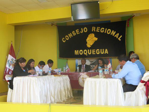 Consejero denunciaría a funcionarios por no entregar información