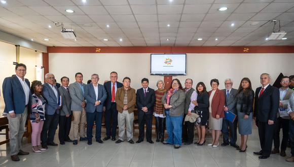 Reunión en el Gobierno Regional de Arequipa. GEC