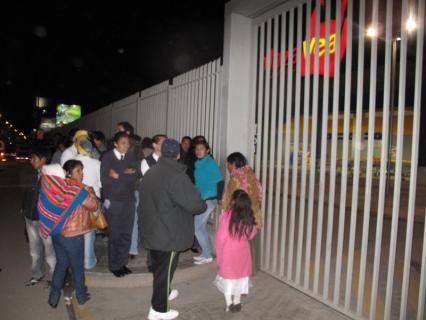 Juliaca: Alerta de explosivos provocó temor en Plaza Vea y Real Plaza