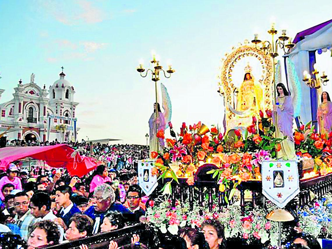 La Virgen del Rosario sale este domingo
