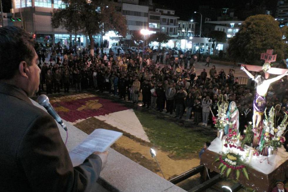 Ediles de Huancayo  recibieron al Señor del Cabildo 