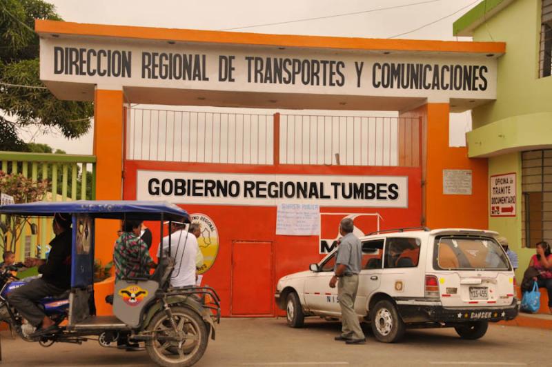 Se armó una fiesta en la Dirección Regional de Transportes