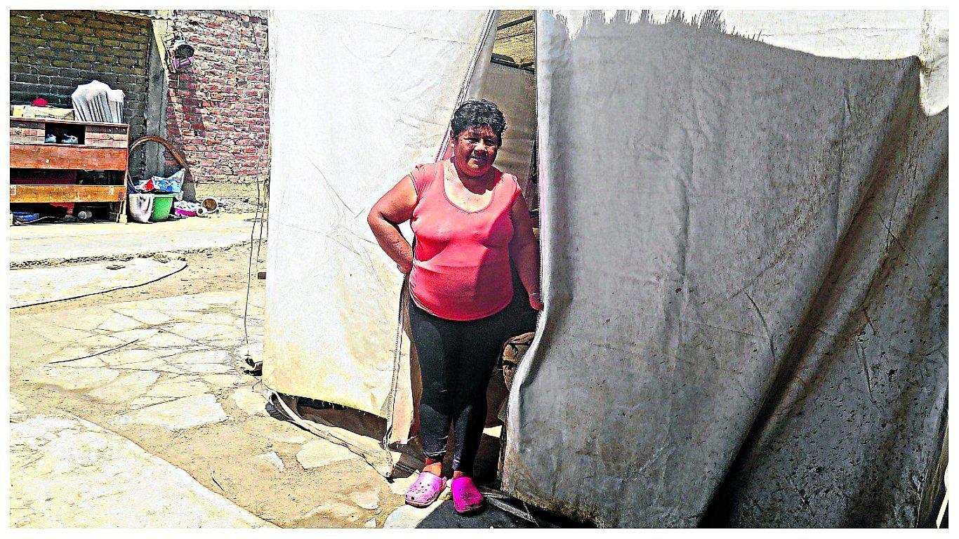 Damnificados de Víctor Larco todavía viven a la intemperie