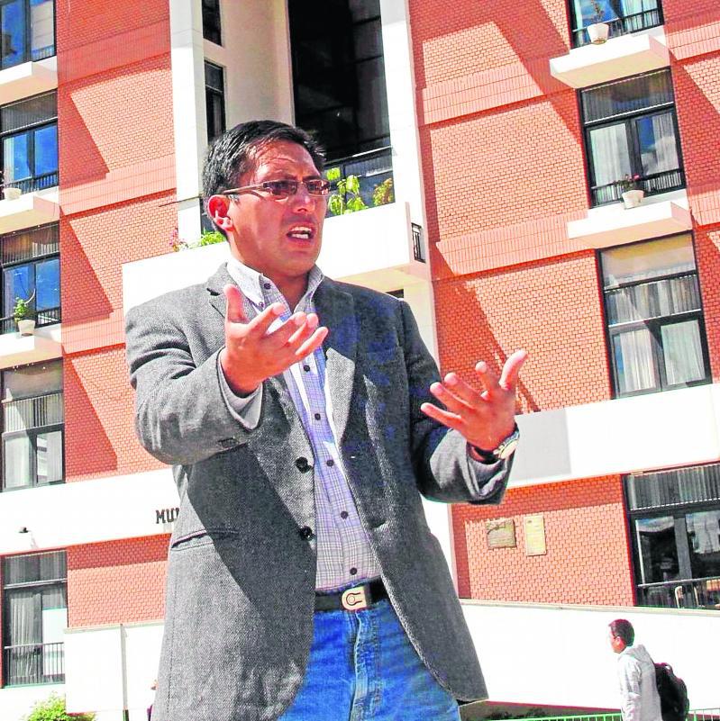 Piden investigar a exgerente de Huancayo por dar licencia al OPen Plaza 