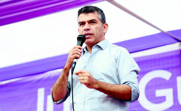Julio Guzmán evalúa salir a las calles si JNE rechaza su candidatura