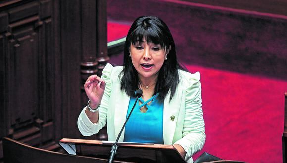 Mirtha Vásquez en el Congreso.