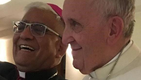 Papa Francisco se toma un selfie para el Perú
