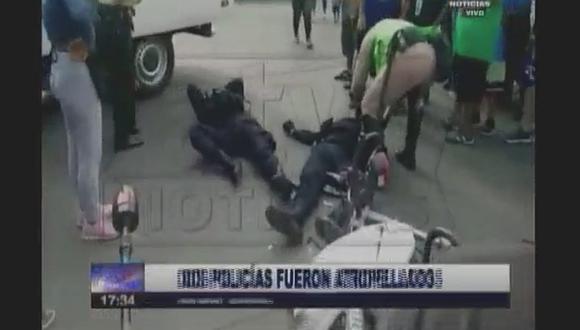 Conductor de camión atropelló a dos policías motorizados en Independencia (VIDEO)