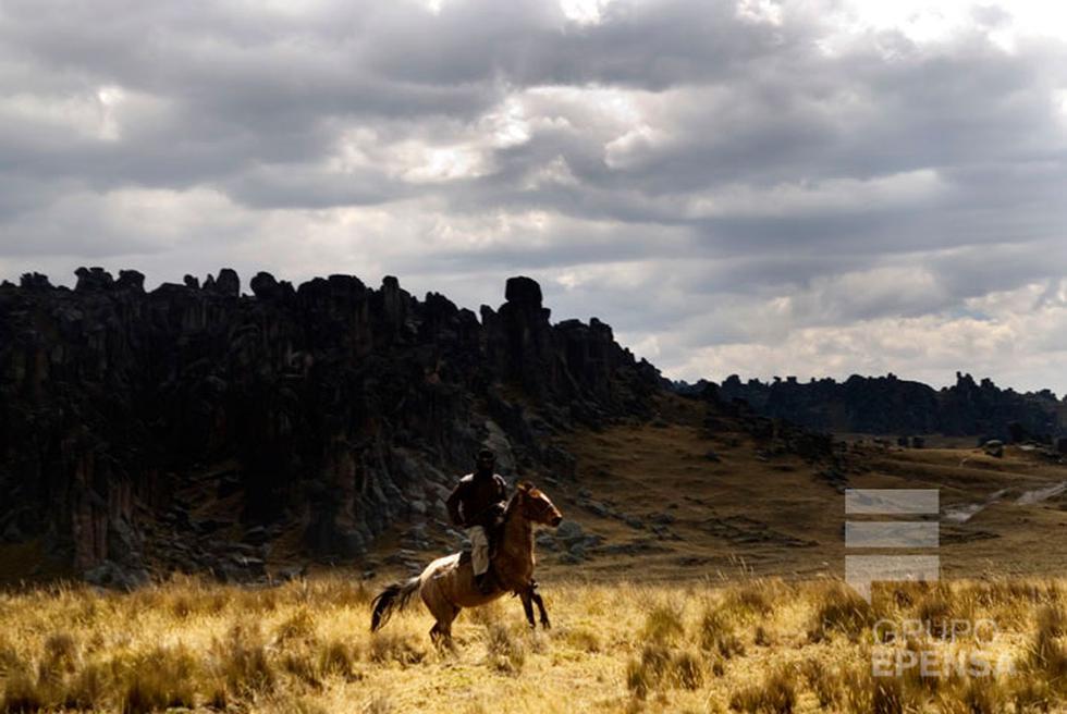 El guardián de las piedras en Cerro de Pasco 
