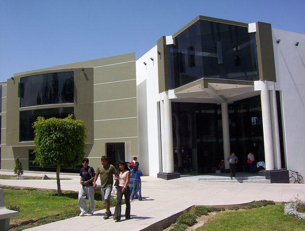 Falta de ejecutor coactivo impide recuperación de deudas