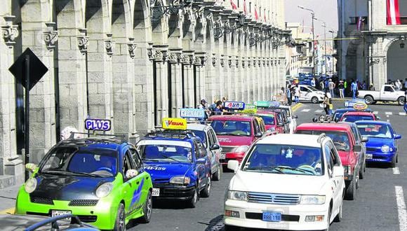 Municipio de Arequipa cede con taxistas  y desiste del "plaqueo"