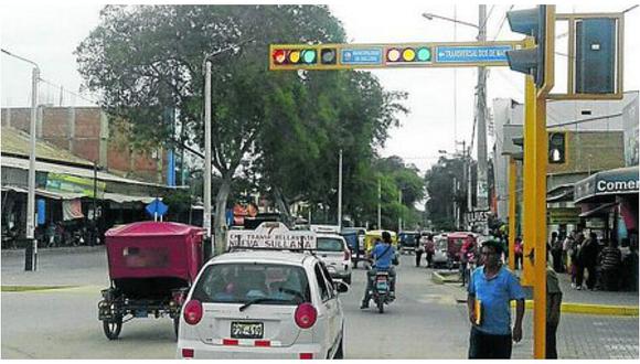 WhatsApp: Si conoces de semáforos inoperativos en Lima envía un mensaje y repórtalo 