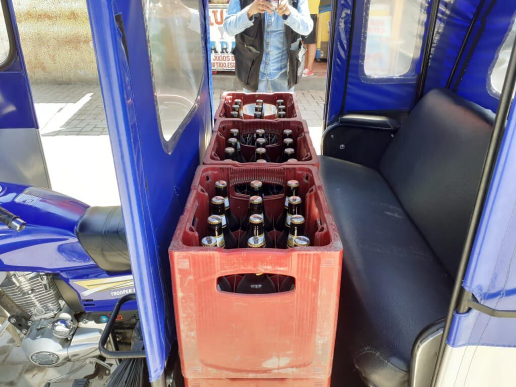 Sullana: Sujeto fuga tras ser intervenido con 16 cajas de cerveza en motokar