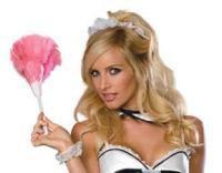 Agencia de sirvientas desnudas causa revuelo en Texas