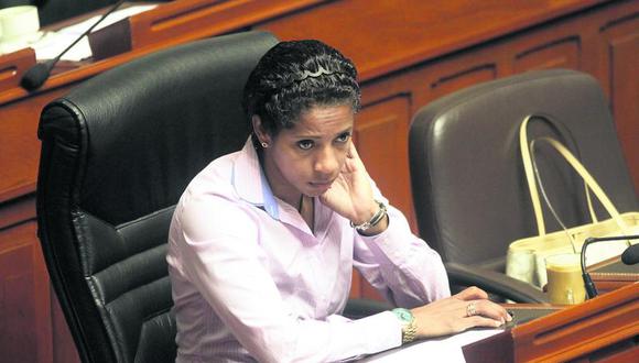 Leyla Chihuán al borde de la suspensión en FP