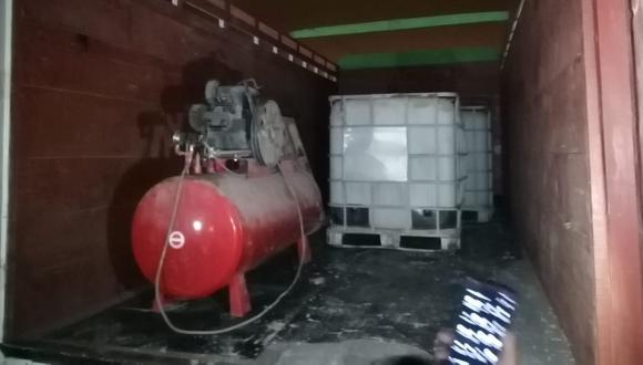 Equipos consistentes en una comprensora de aire y dos tanques para agua ya habían sido cargados en el vehículo. (Foto: Difusión)