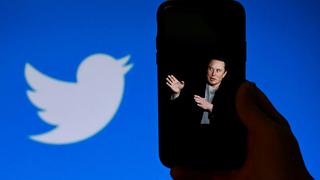 Elon Musk toma el control de Twitter y despide a altos ejecutivos