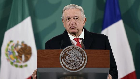 El jefe de Estado mexicano, Andrés Manuel López Obrador, quien tenía su esquema completo, recibió una dosis de refuerzo de la vacuna AstraZeneca. (Foto: ALFREDO ESTRELLA / AFP)
