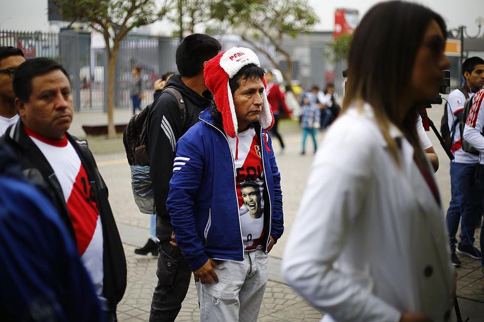 Hinchas remecieron el Nacional cantando el Himno con la Selección (VIDEO y GALERÍA) 
