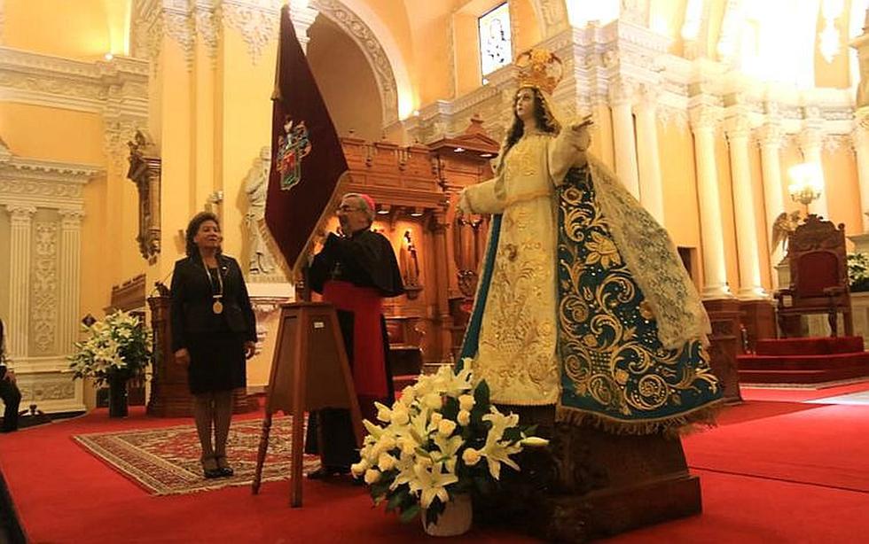 ​Piden protección de Arequipa a la virgen de la Asunción (FOTOS)
