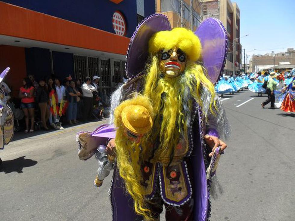 Con morenadas celebraron a "Mamita Candelaria"