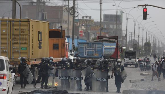 Policía Nacional brinda balance de bloqueos de carreteras en medio de los paros de transportistas de carga y gremio del sector agrario. Fotos: Julio Reaño/@Photo.gec