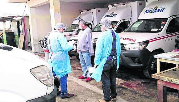 Gobierno Regional de Áncash aún no entrega tres ambulancias al Regional