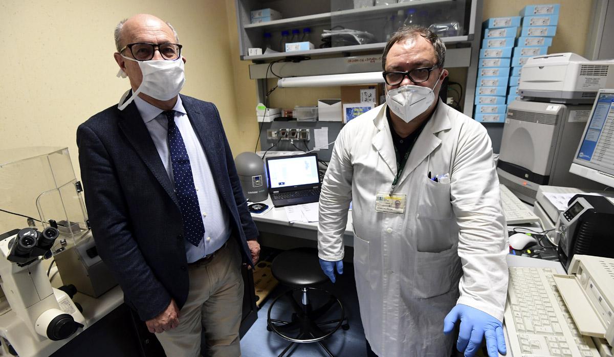 El Gobierno ecuatoriano decidió contratar a 120 médicos para la ciudad de Guayaquil, la más golpeada en el país con la pandemia del coronavirus. (Foto: AFP/Miguel Medina)