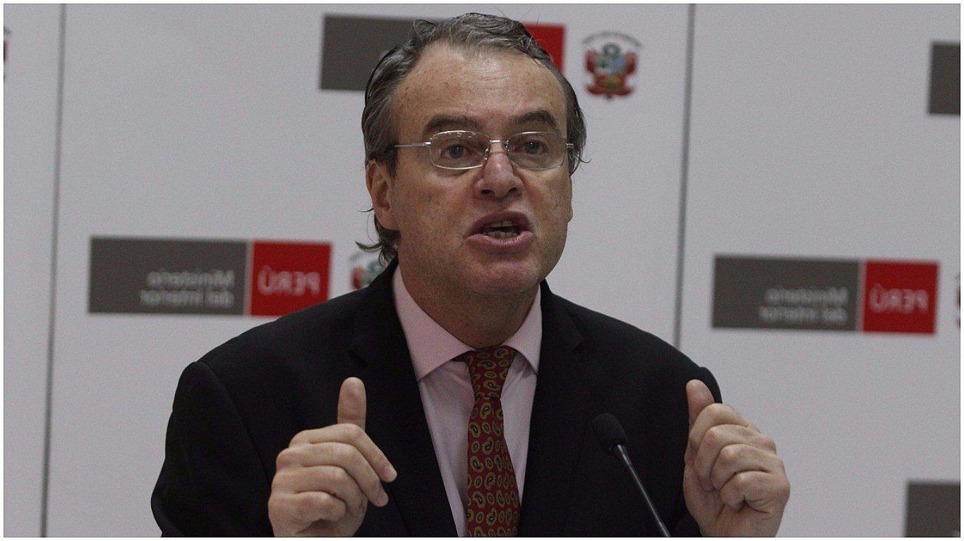 Basombrío sobre acusación constitucional: "Entre comillas se me acusa de aplicar la ley"