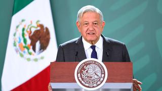 Presidente de México se compromete a reabrir accidentada línea del metro en un año