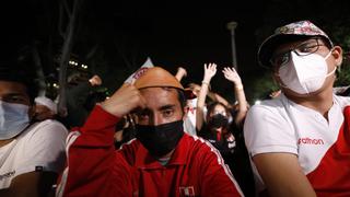 Uruguay vs. Perú: la tristeza y desazón de los hinchas peruanos tras la polémica jugada no revisada por el VAR