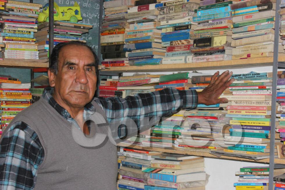 Él es el comerciante de libros más antiguo de Huancayo