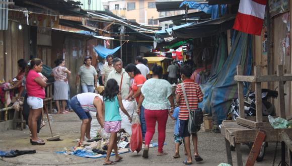 Tumbes: Tensa calma reina entre los comerciantes informales