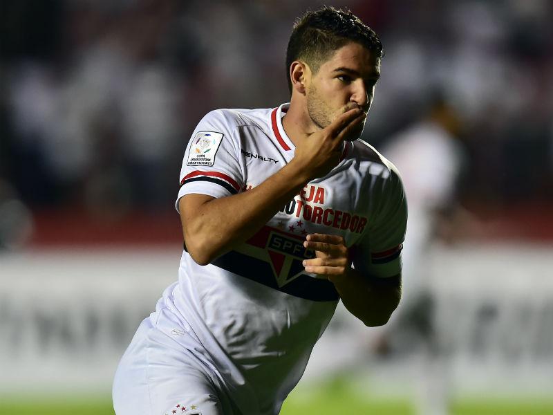 Chelsea estaría cerca de fichar a Alexandre Pato