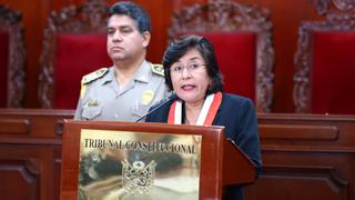 Presidenta del TC: La reducción de sueldos debe extenderse a todos los miembros del Estado